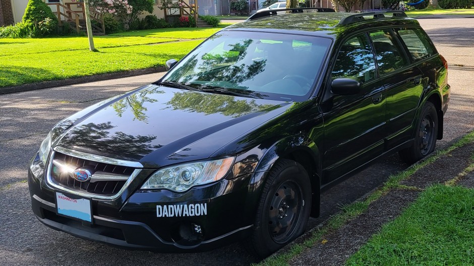 Ryan M's 2008 Outback Base