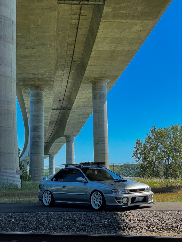 Alexander Mauricio's 2000 Impreza 2.5rs coupe