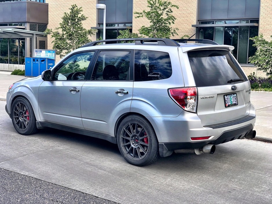 Jesse L's 2009 Forester XT Limited