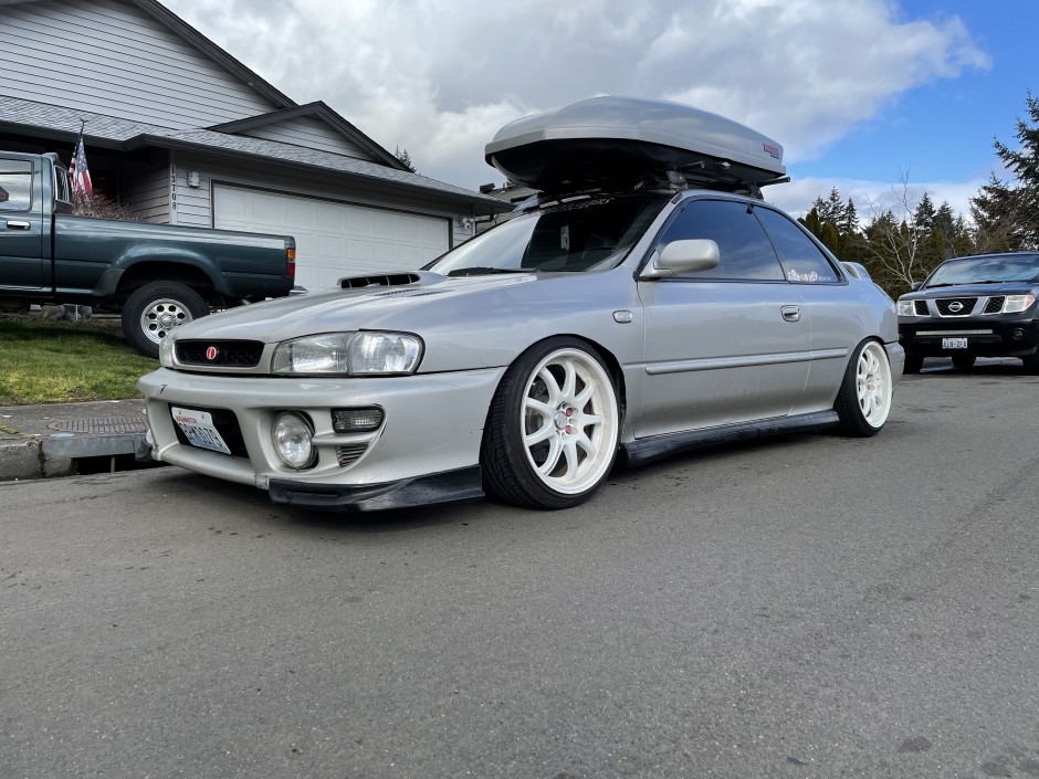 Alexander Mauricio's 2000 Impreza 2.5rs coupe