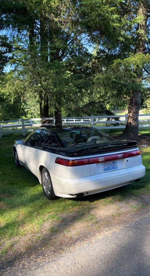 Samantha Y's 1992 SVX LSL