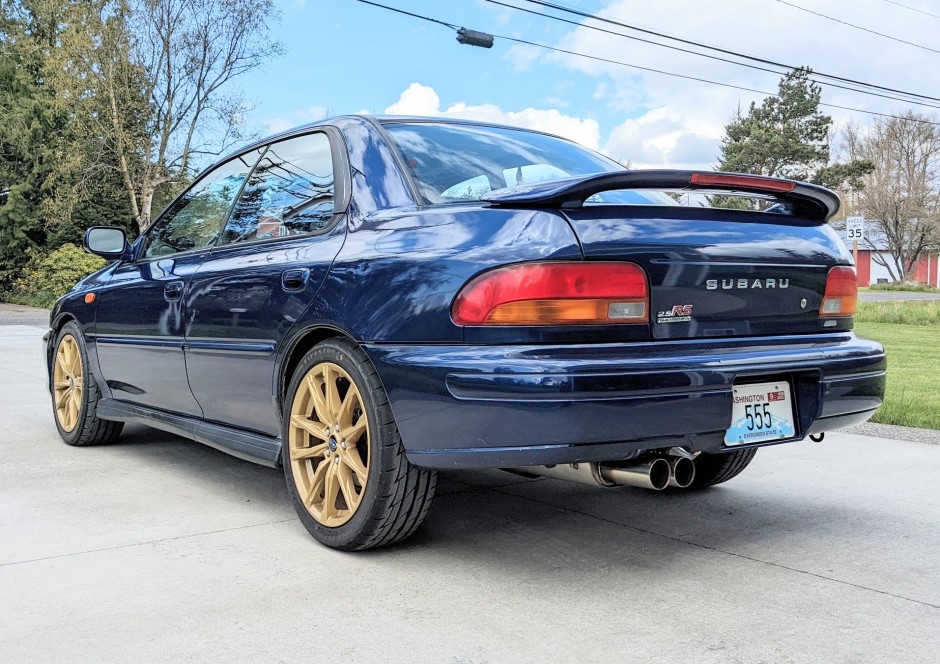 Luke H's 2000 Impreza 2.5RS
