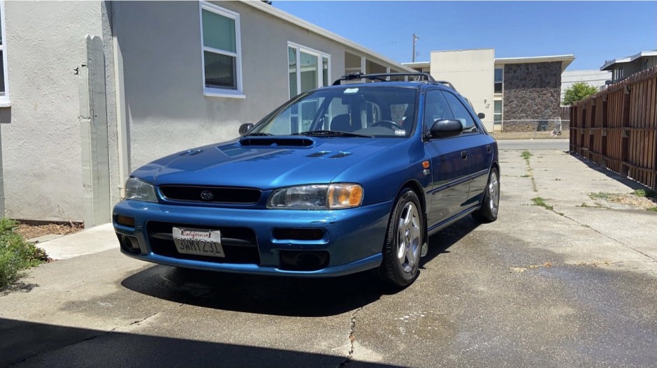 Cameron T's 1997 Impreza L
