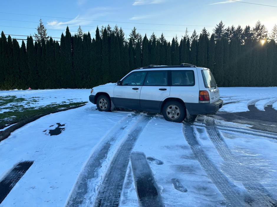 Matthew Kennedy's 1999 Forester L