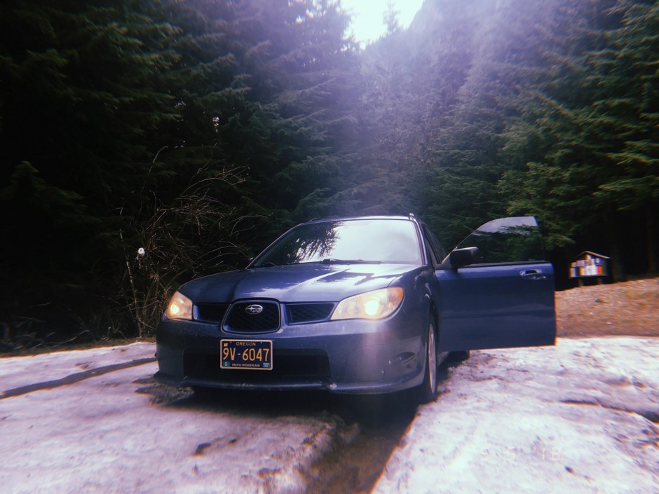 Elise H's 2007 Impreza 2.5i