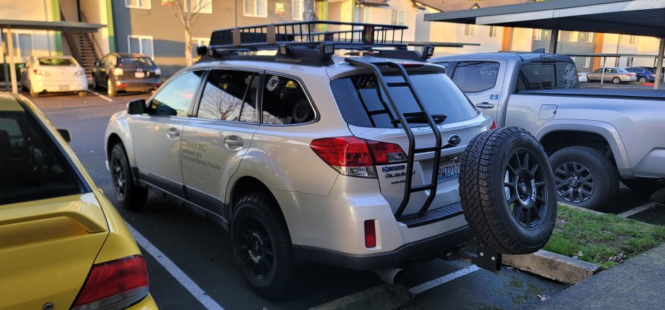 Josh C's 2011 Outback 2.5I