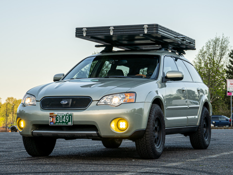 Walker D's 2006 Outback 3.0R VDC Limited